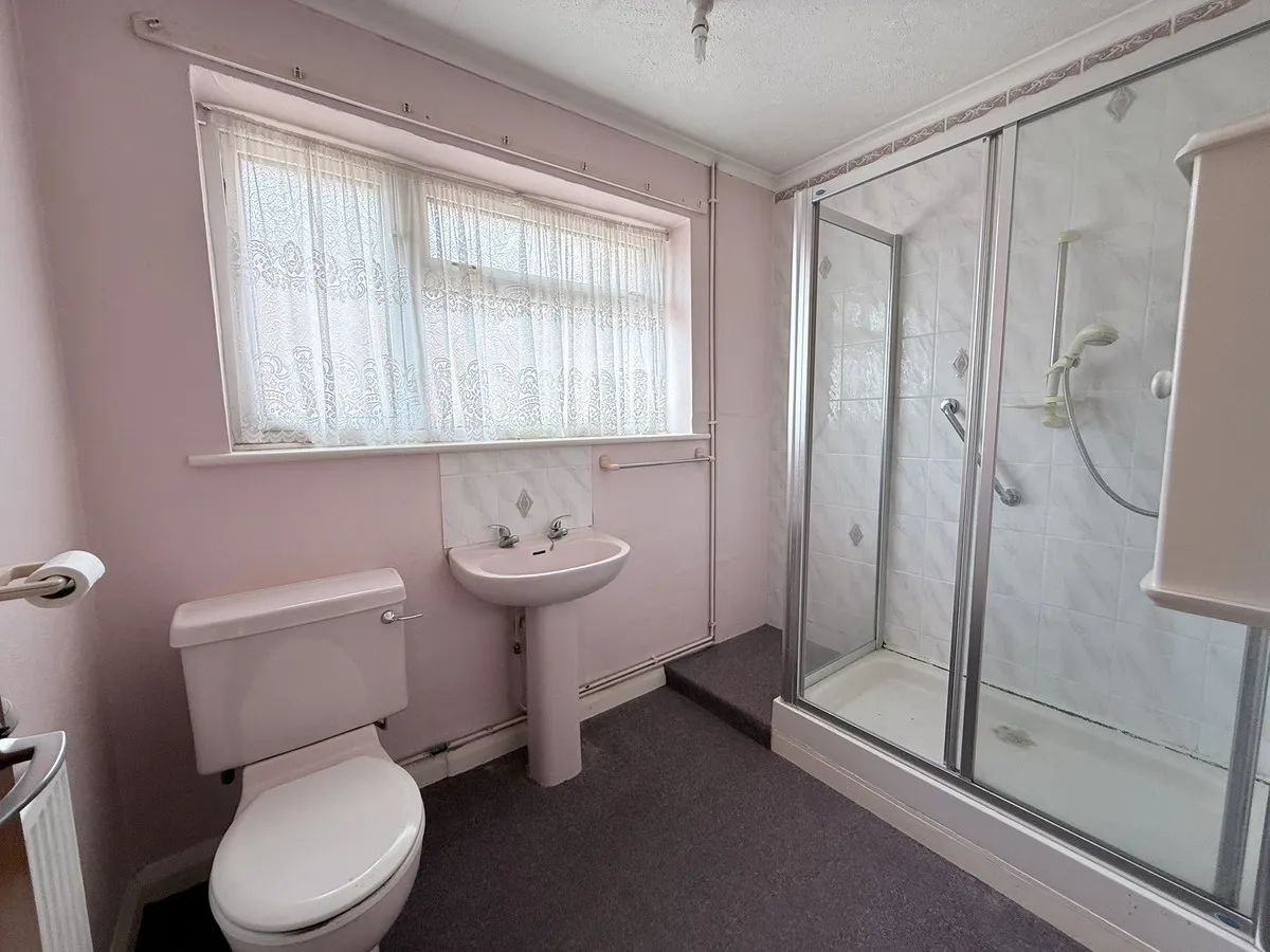 Frobisher Close, Worthing, BN12, photo 11