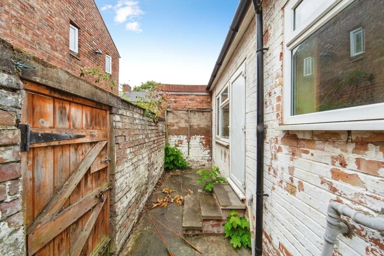 Devonfield Road, Orrell Park, L9, photo 23