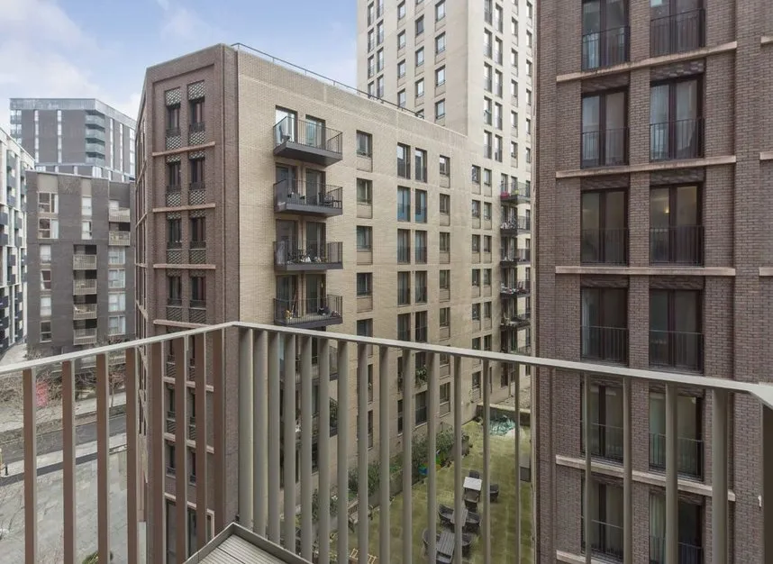 Lewis Cubitt Walk, King's Cross, N1C, photo 12