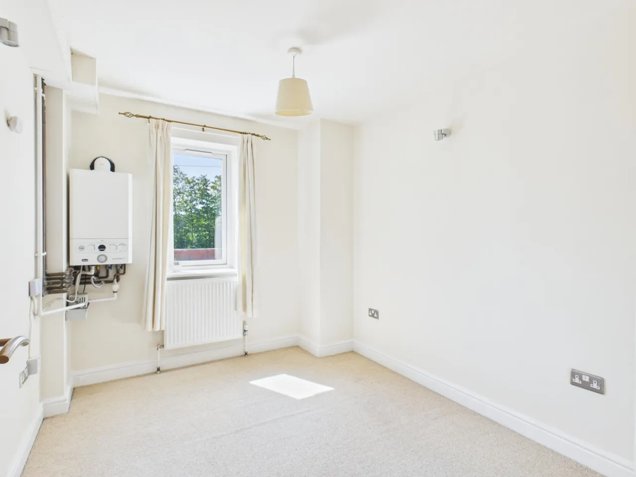 City Road, Chester Green, DE1, photo 5
