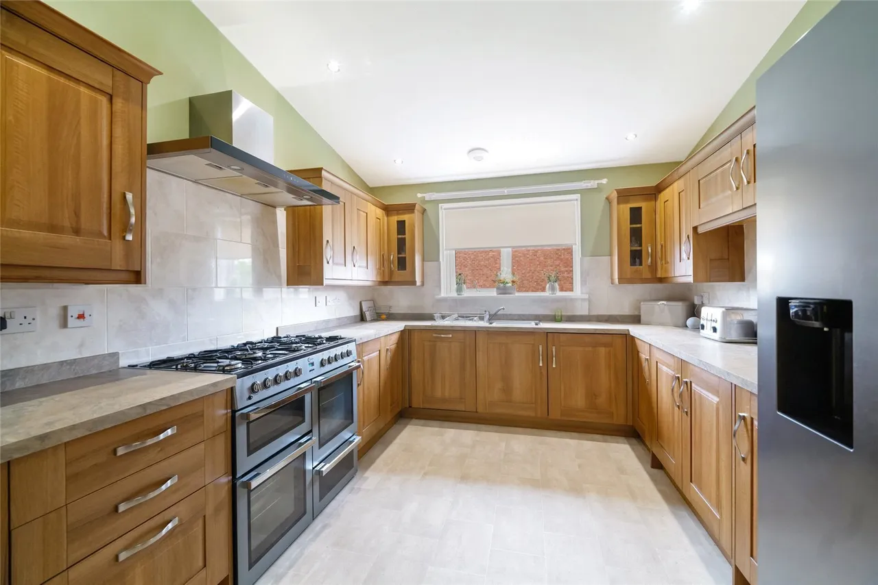 Bridgend Crescent, Moodiesburn, Glasgow, North Lanarkshire, G69, photo 5