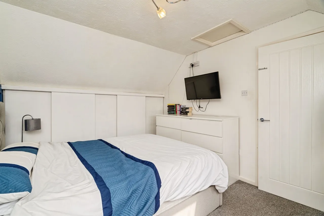 Clover Way, Bradwell, NR31, photo 10