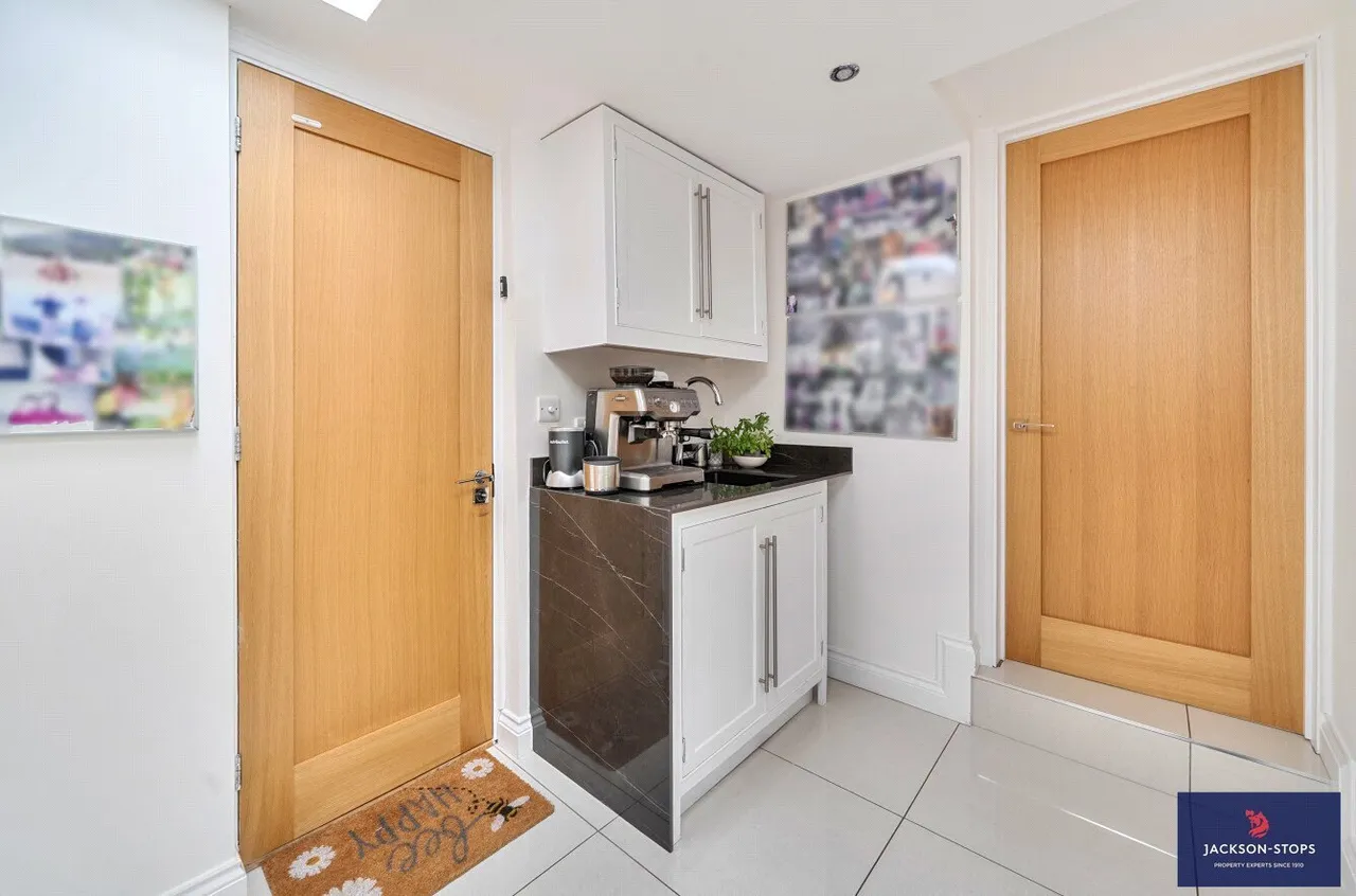 Mentone Avenue, Aspley Guise, MK17, photo 14