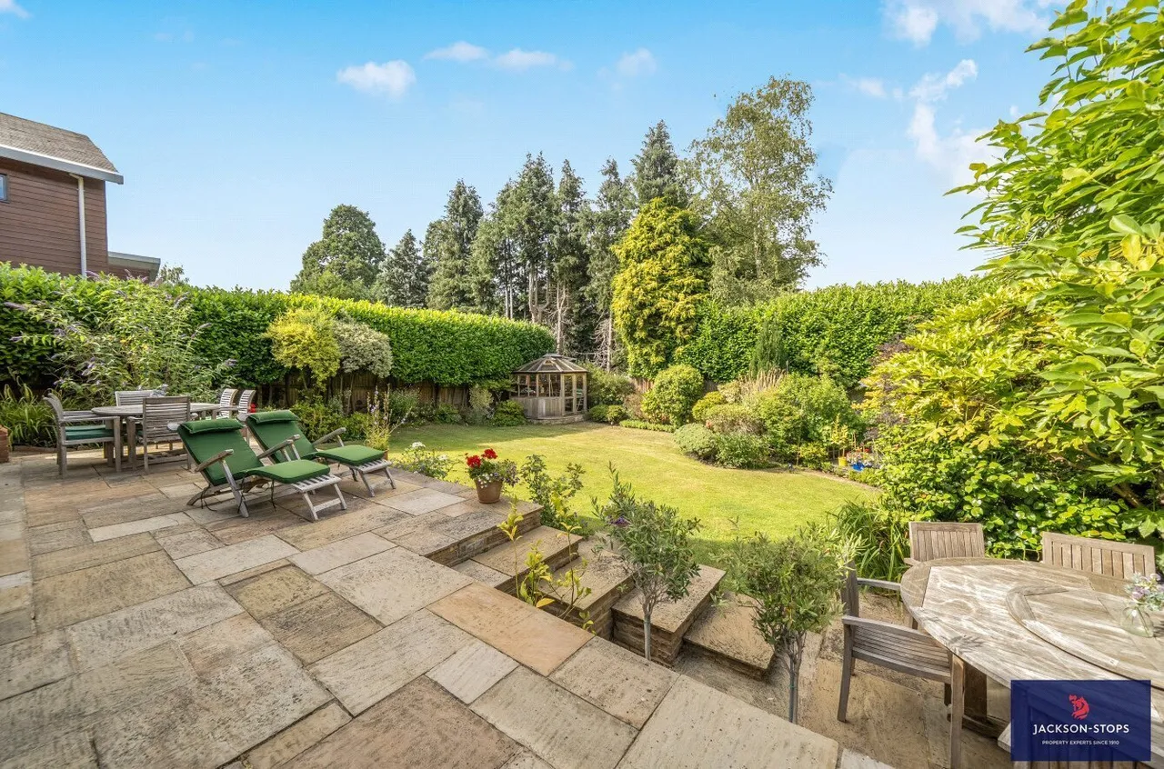 Mentone Avenue, Aspley Guise, MK17, photo 24