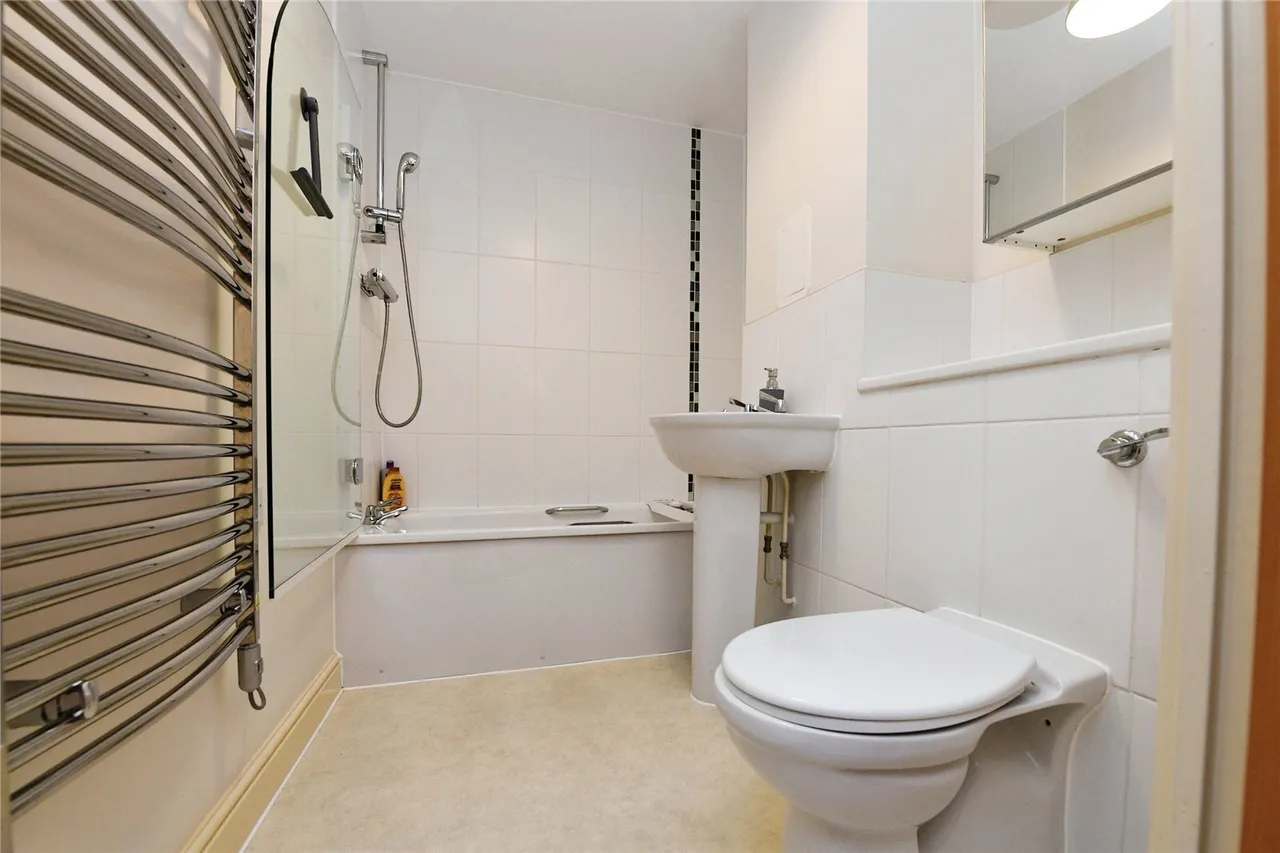 The Meads, Ongar Road, Brentwood, Essex, CM15, photo 12