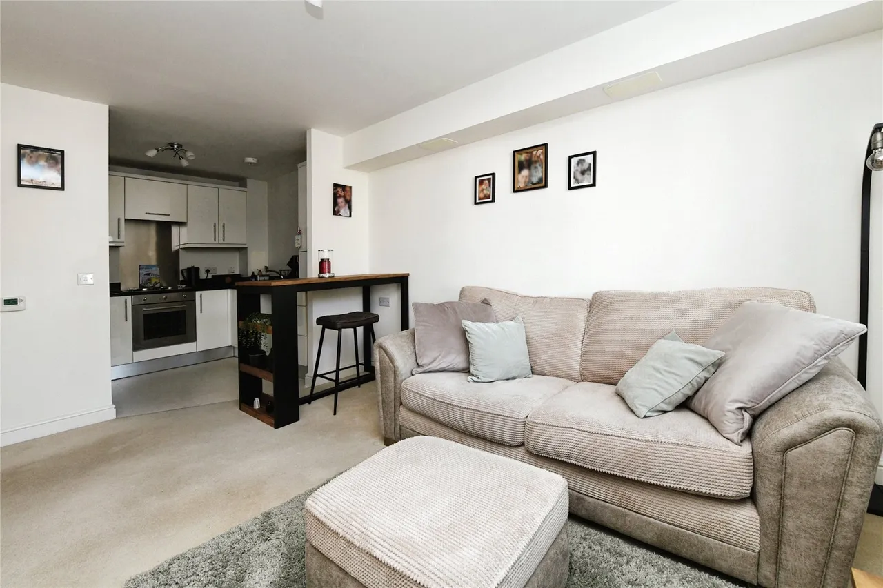 The Meads, Ongar Road, Brentwood, Essex, CM15, photo 5