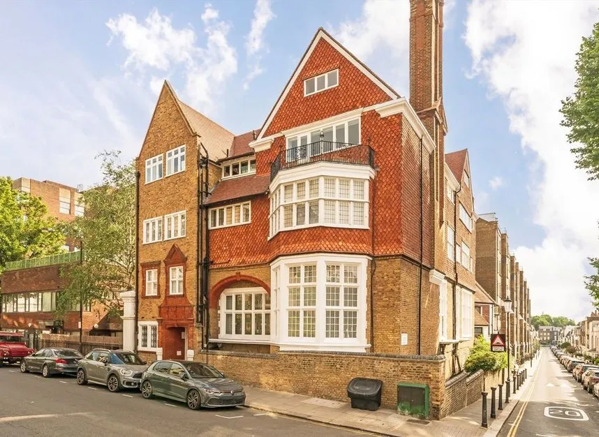 2 bed flat to rent — Campden Hill Road, Kensington, W8