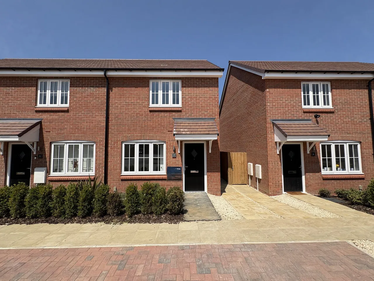 2 bed house for sale, Liscomb Avenue, New Cardington, MK42