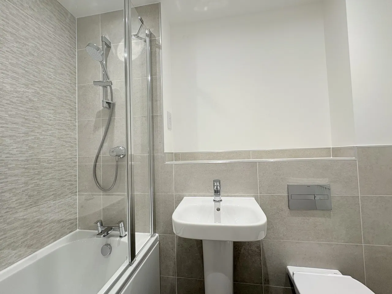 Liscomb Avenue, New Cardington, MK42, photo 8