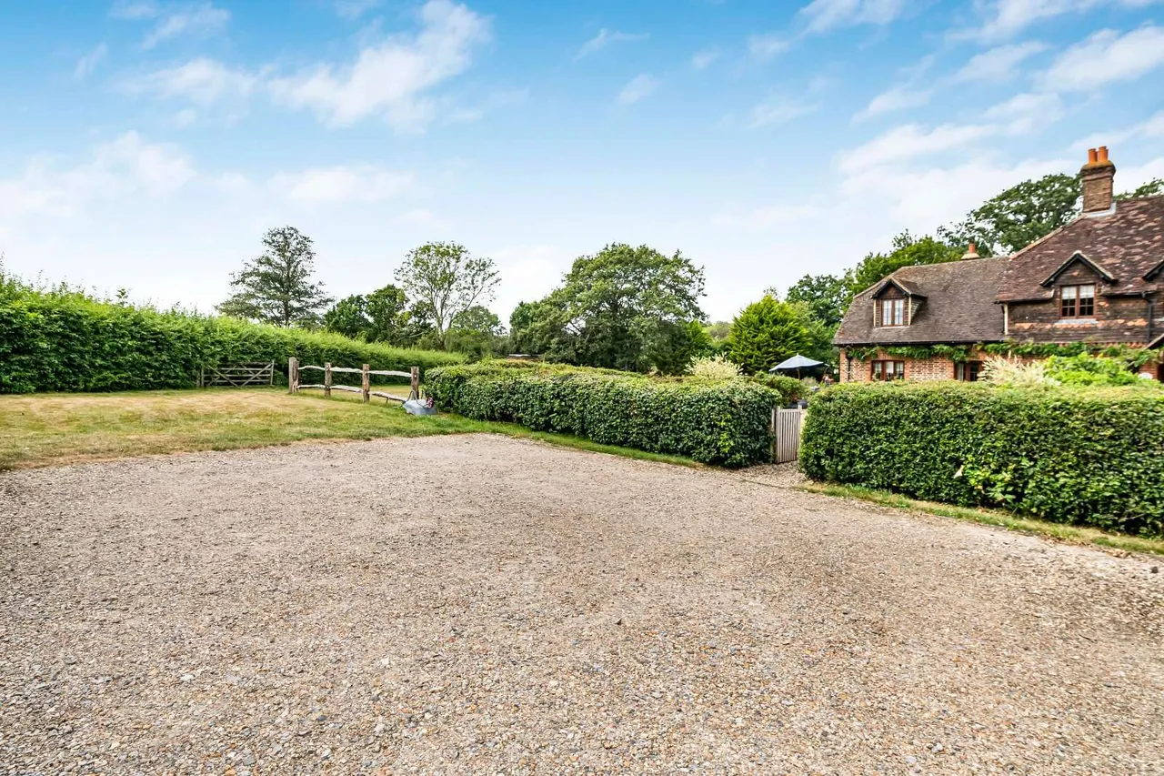 Bones Lane, Newchapel, RH7, photo 21