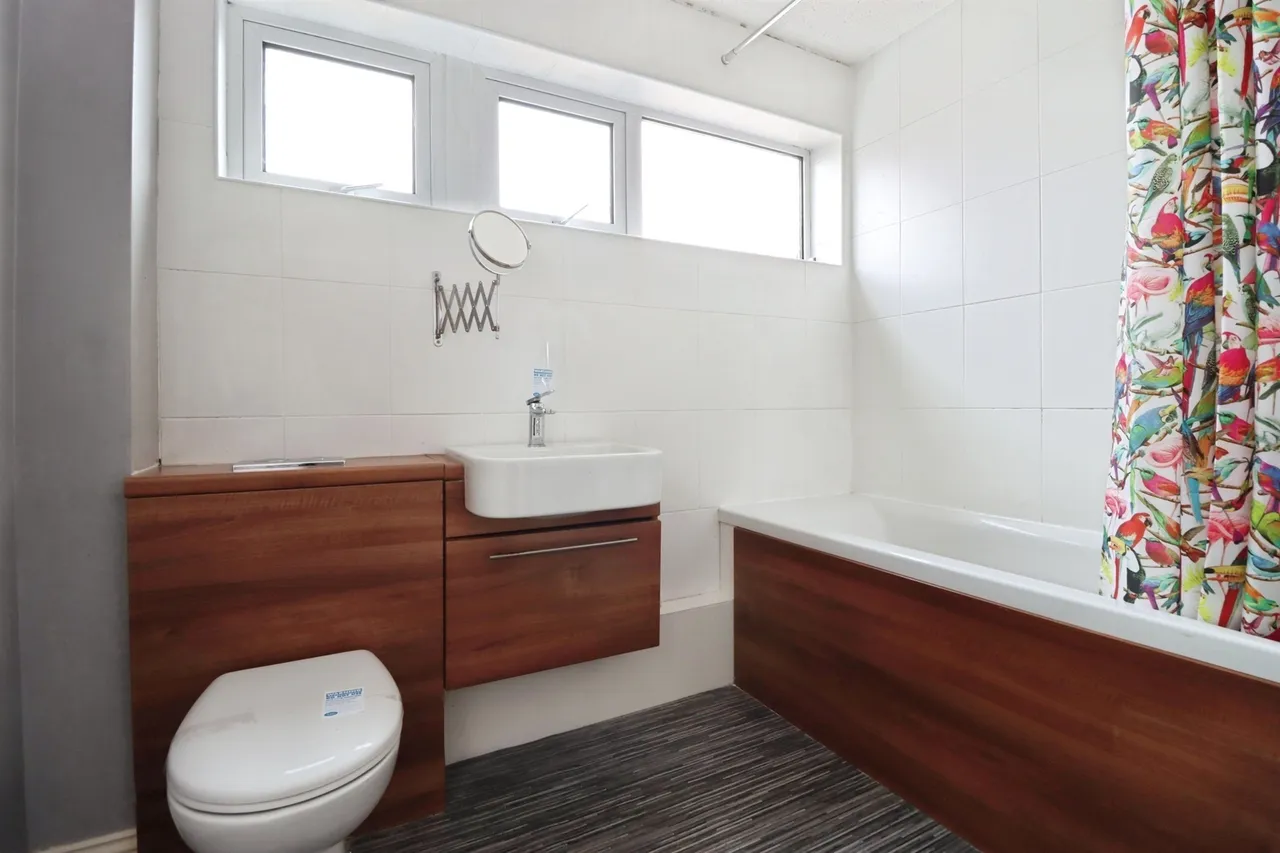 Bamburg Close, Corby, NN18, photo 9