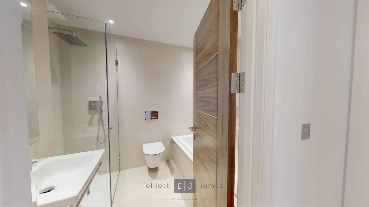 Palmerston Road, Buckhurst Hill, photo 10