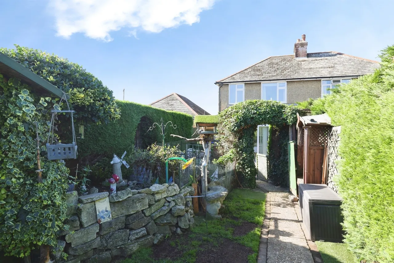 Queen Mary Road, Salisbury, SP2, photo 2