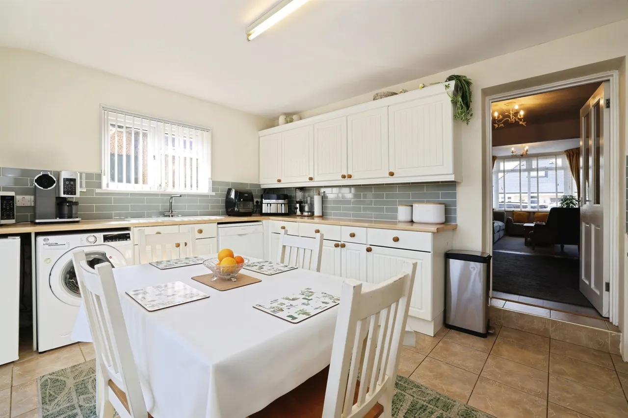 Queen Mary Road, Salisbury, SP2, photo 8
