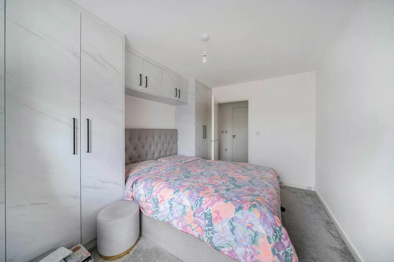 Cornwall Gardens, Burnham, SL6, photo 12