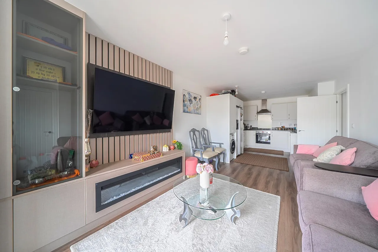 Cornwall Gardens, Burnham, SL6, photo 4