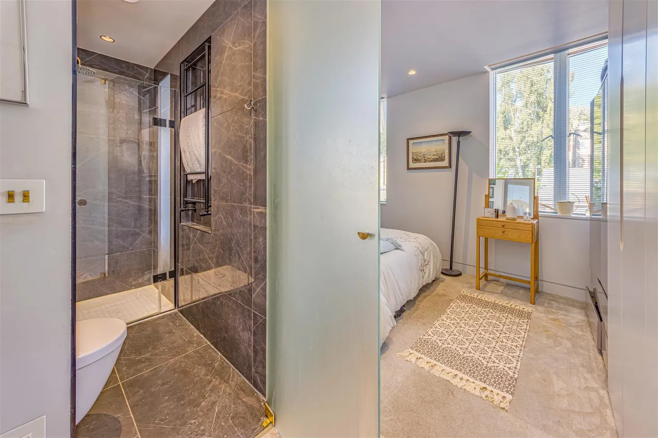 Swains Lane, Highgate, N6, photo 14