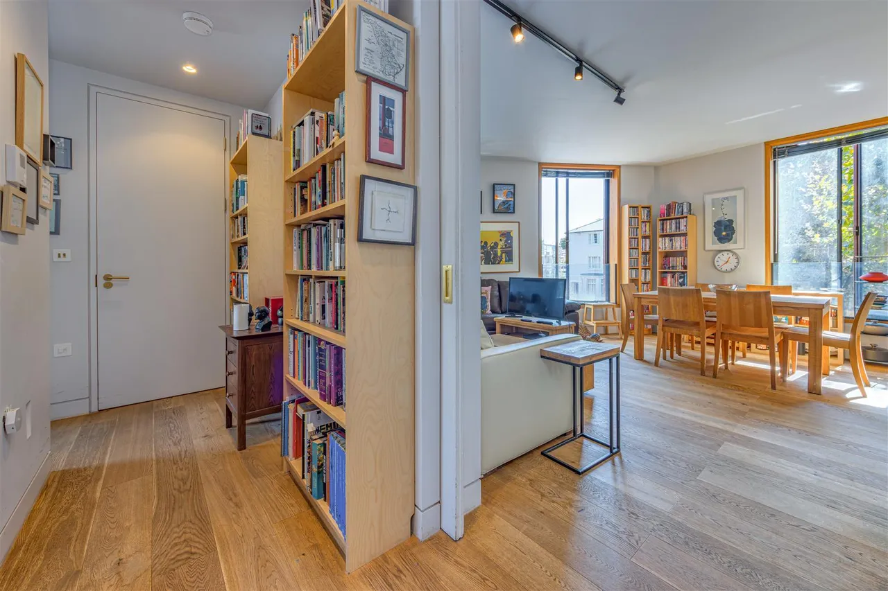 Swains Lane, Highgate, N6, photo 5