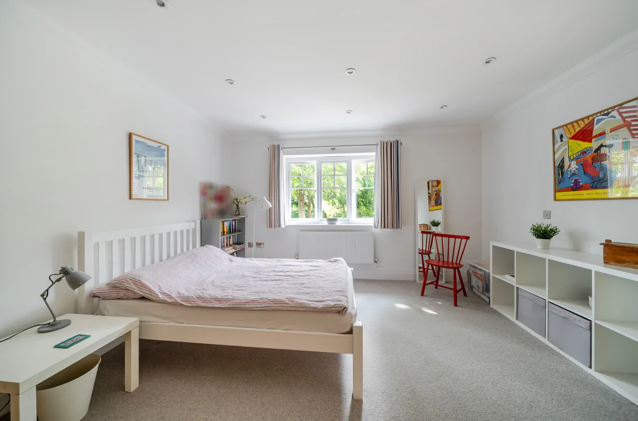 Waverley Avenue, Fleet, GU51, photo 9