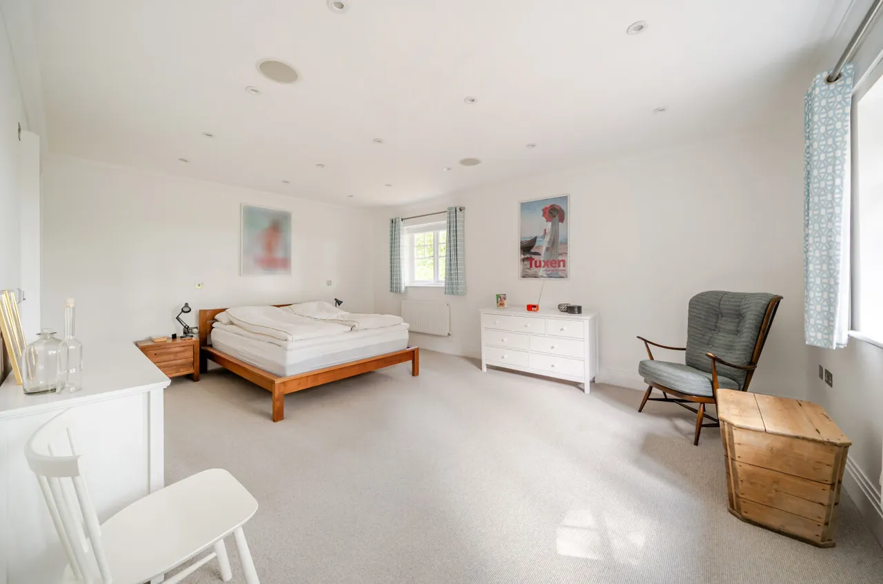 Waverley Avenue, Fleet, GU51, photo 7
