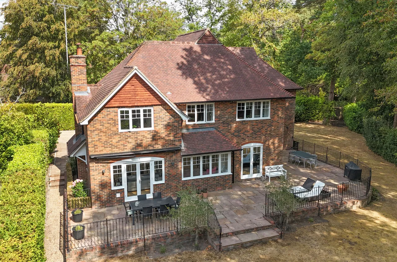 Waverley Avenue, Fleet, GU51, photo 19