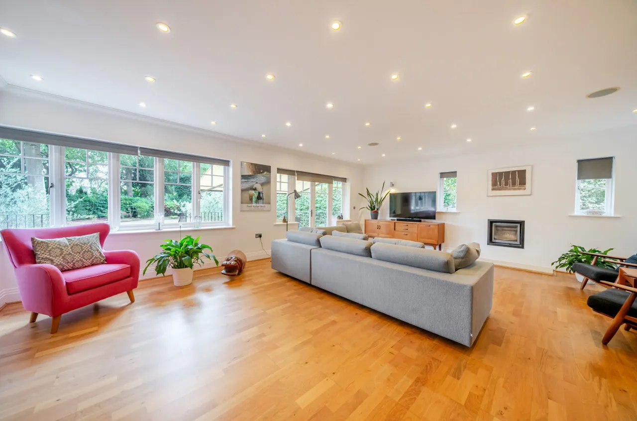 Waverley Avenue, Fleet, GU51, photo 3