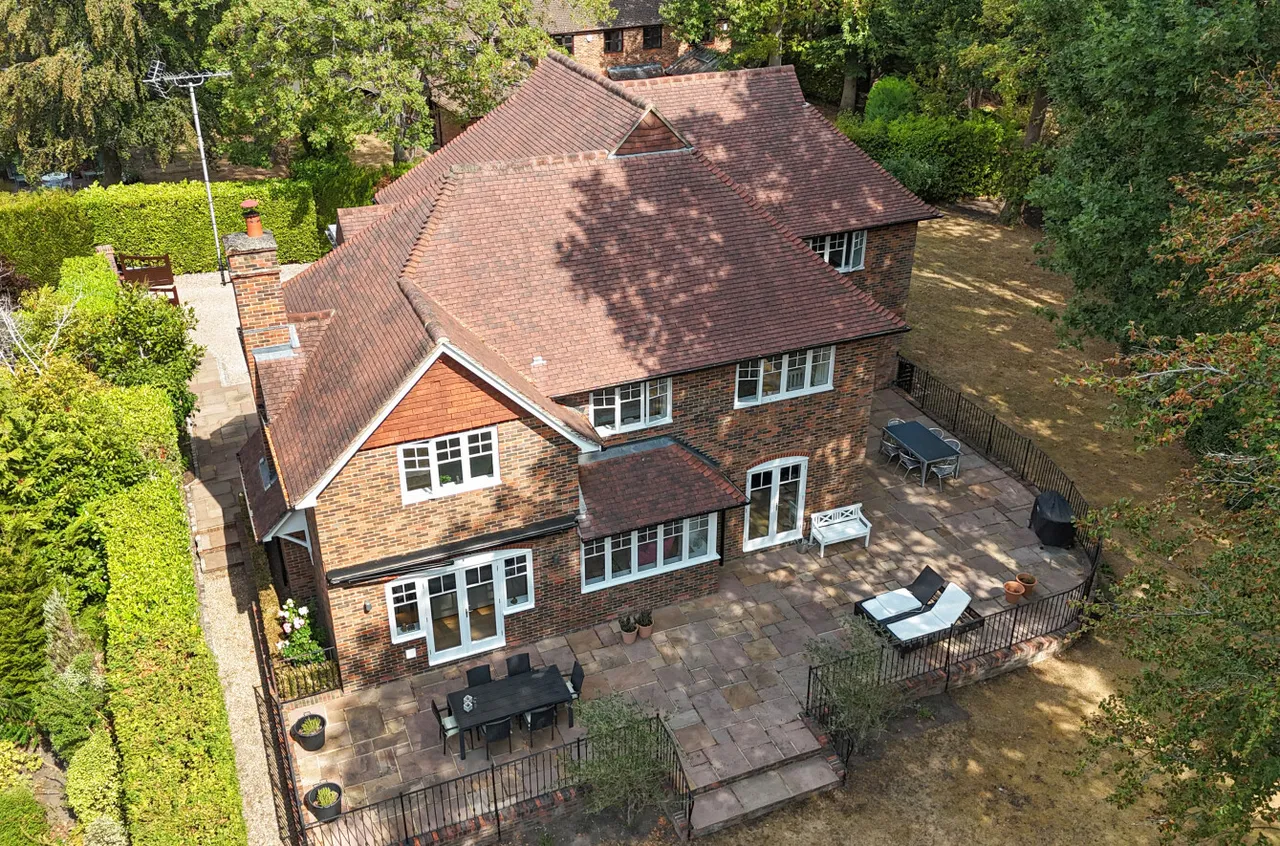 Waverley Avenue, Fleet, GU51, photo 13