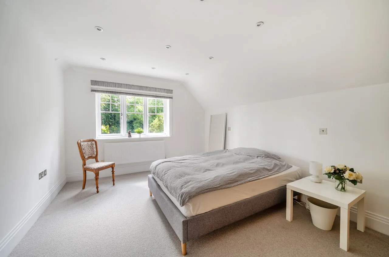 Waverley Avenue, Fleet, GU51, photo 18