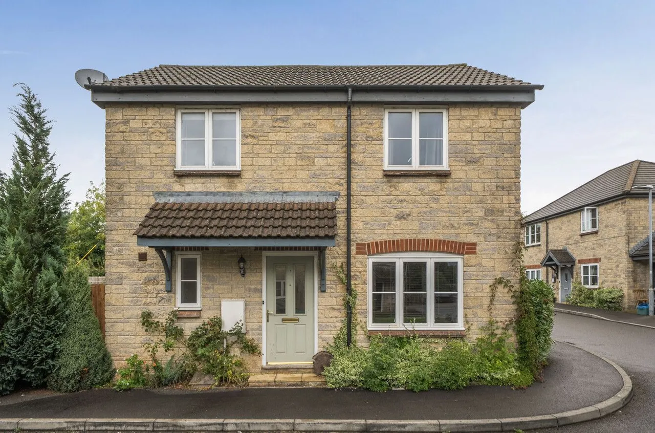Lewis Close, Chilcompton, BA3, photo 20