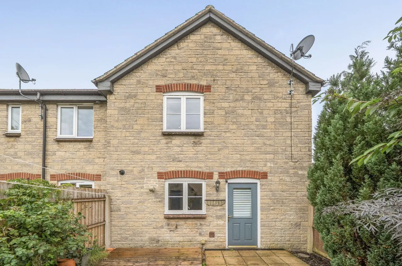 Lewis Close, Chilcompton, BA3, photo 19