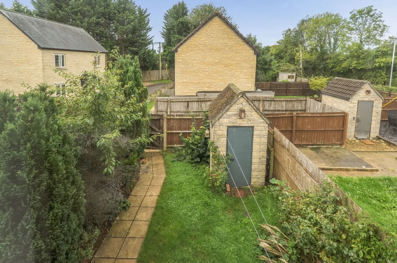 Lewis Close, Chilcompton, BA3, photo 18