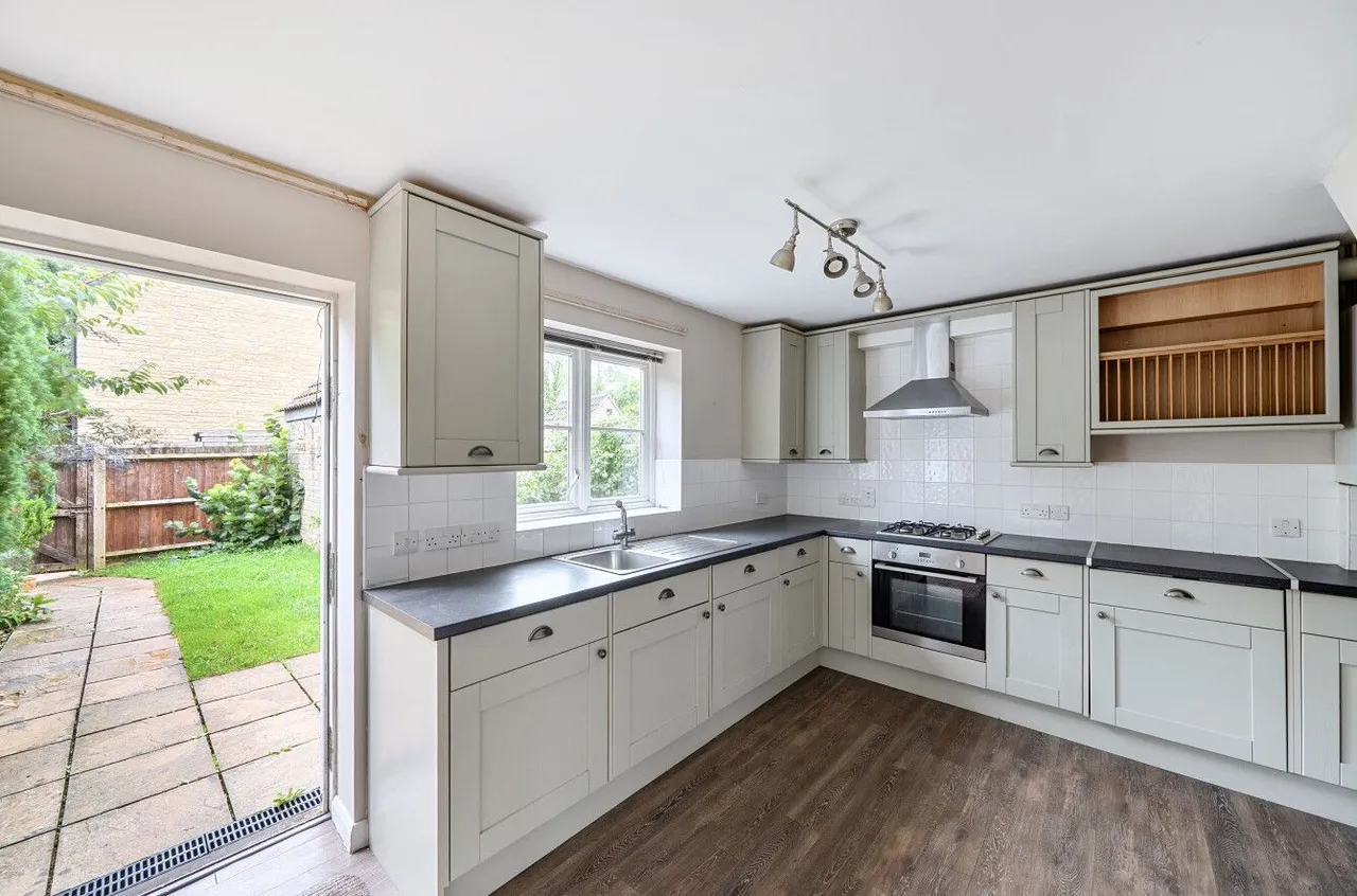 Lewis Close, Chilcompton, BA3, photo 6
