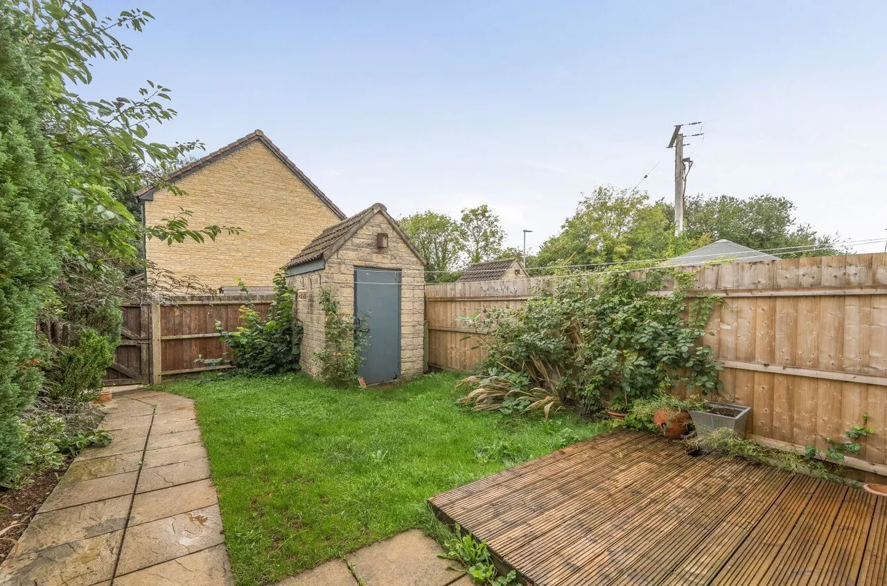 Lewis Close, Chilcompton, BA3, photo 17