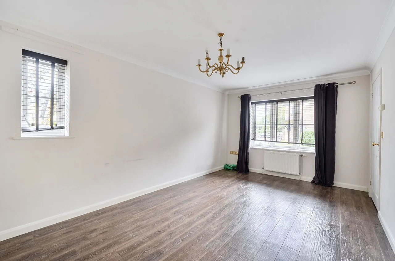 Lewis Close, Chilcompton, BA3, photo 10