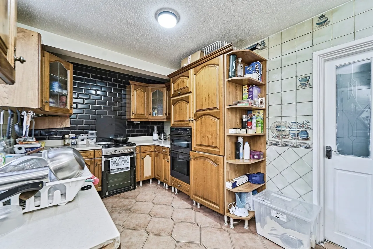 Laburnum Road, Tipton, DY4, photo 5