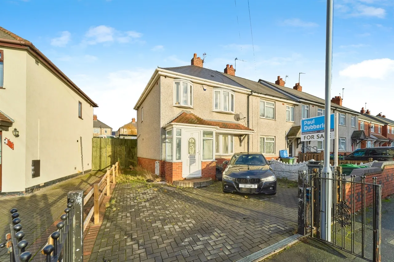 3 bed house for sale, Laburnum Road, Tipton, DY4