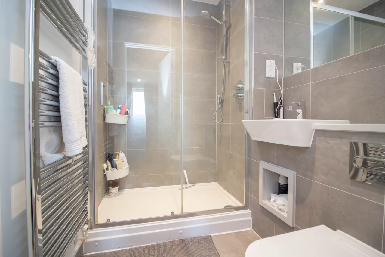 Oxhey Drive, South Oxhey, WD19, photo 4