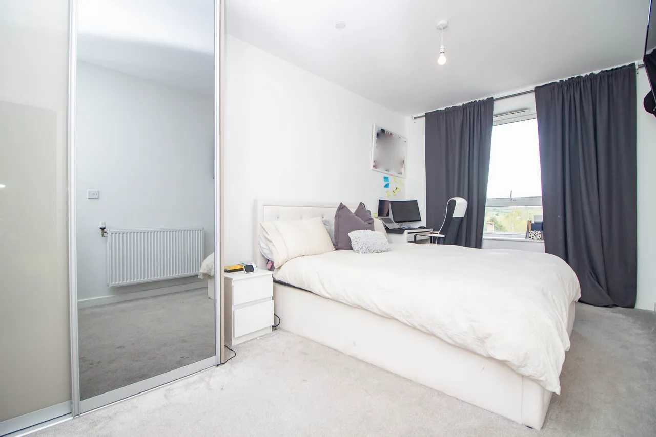 Oxhey Drive, South Oxhey, WD19, photo 3