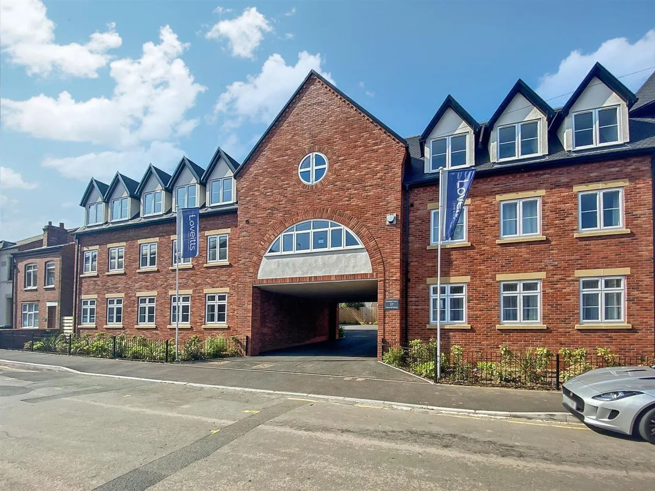 2 bed flat for sale, Warwick Street, Berkeley Court, CV5
