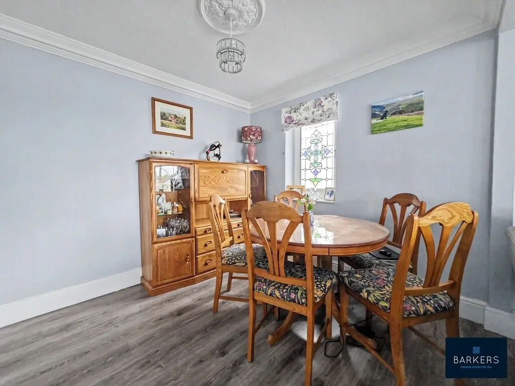 Fernlea Close, Heckmondwike, WF16, photo 4