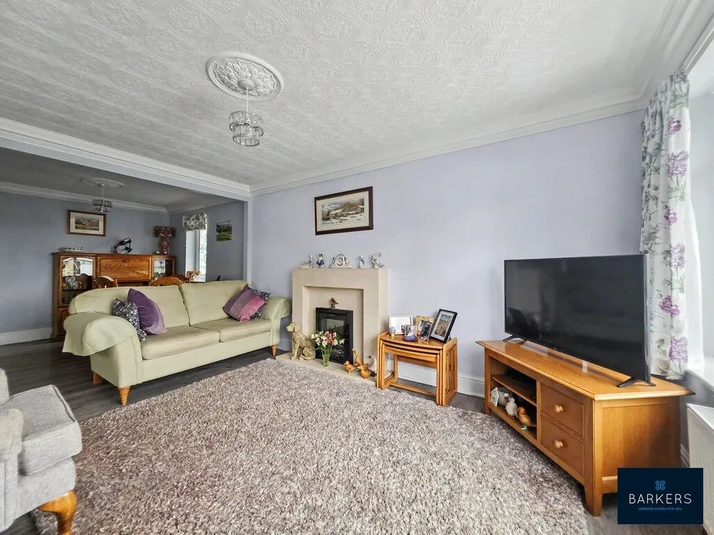 Fernlea Close, Heckmondwike, WF16, photo 6