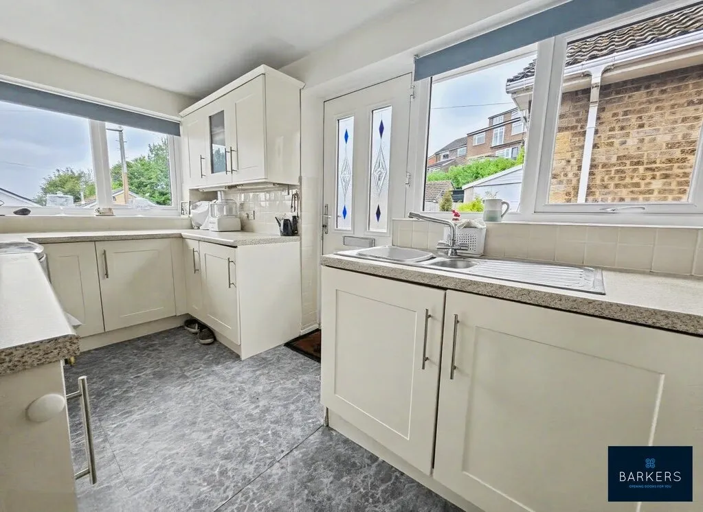 Fernlea Close, Heckmondwike, WF16, photo 8