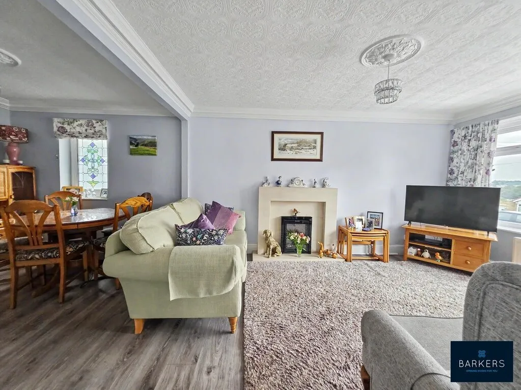 Fernlea Close, Heckmondwike, WF16, photo 7