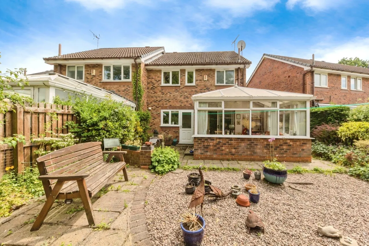 Thistleton Close, Macclesfield, Cheshire, SK11, photo 14
