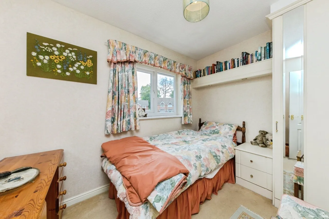 Thistleton Close, Macclesfield, Cheshire, SK11, photo 11