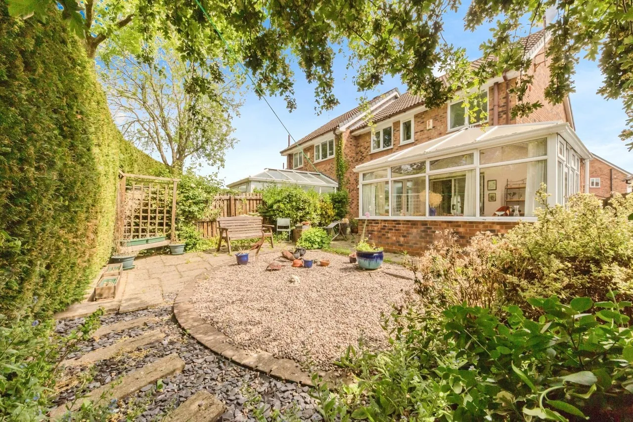 Thistleton Close, Macclesfield, Cheshire, SK11, photo 6