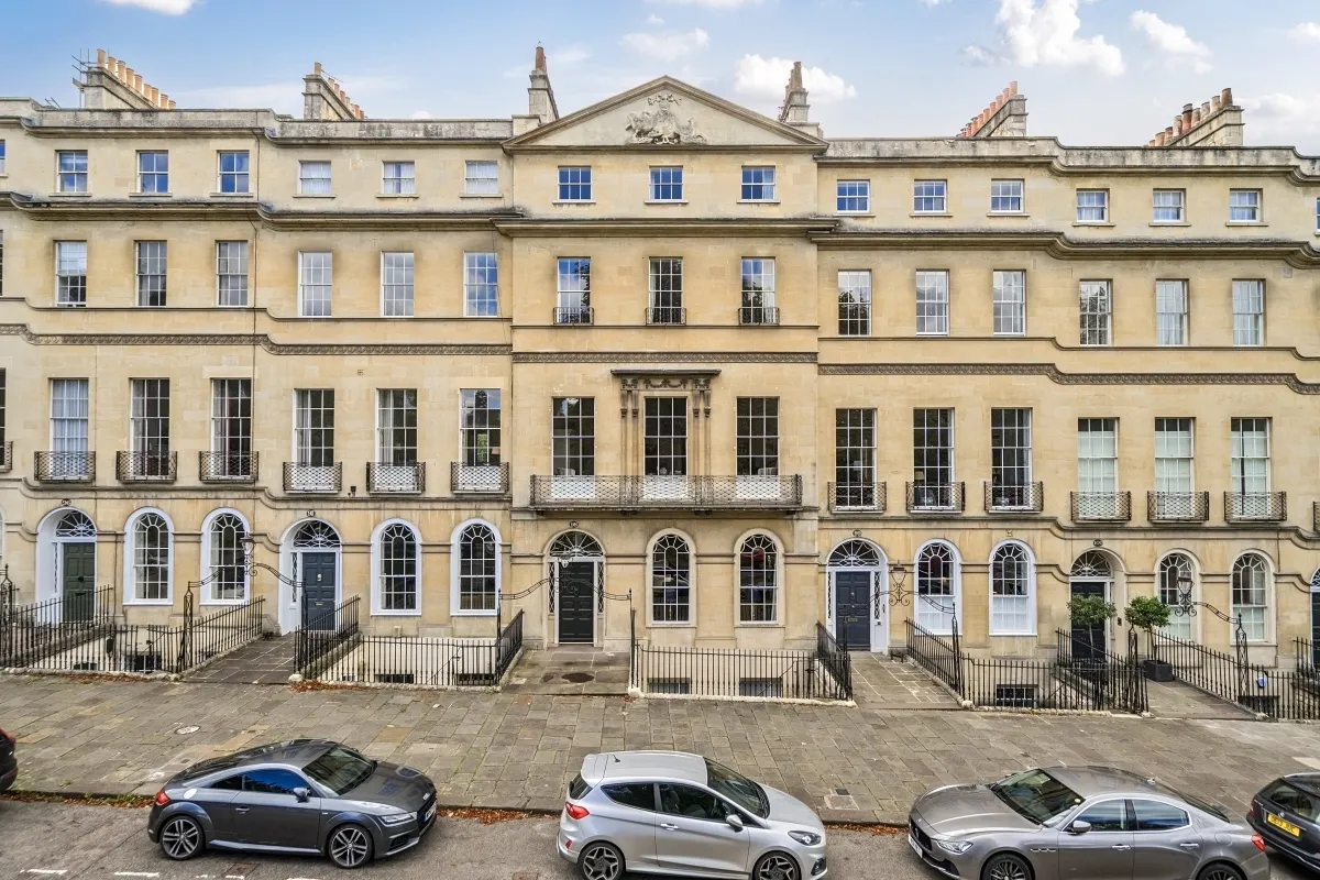 3 bed flat to rent, Sydney Place, Bath, BA2