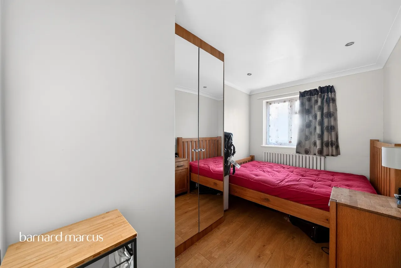 Hereford Road, Feltham, photo 8