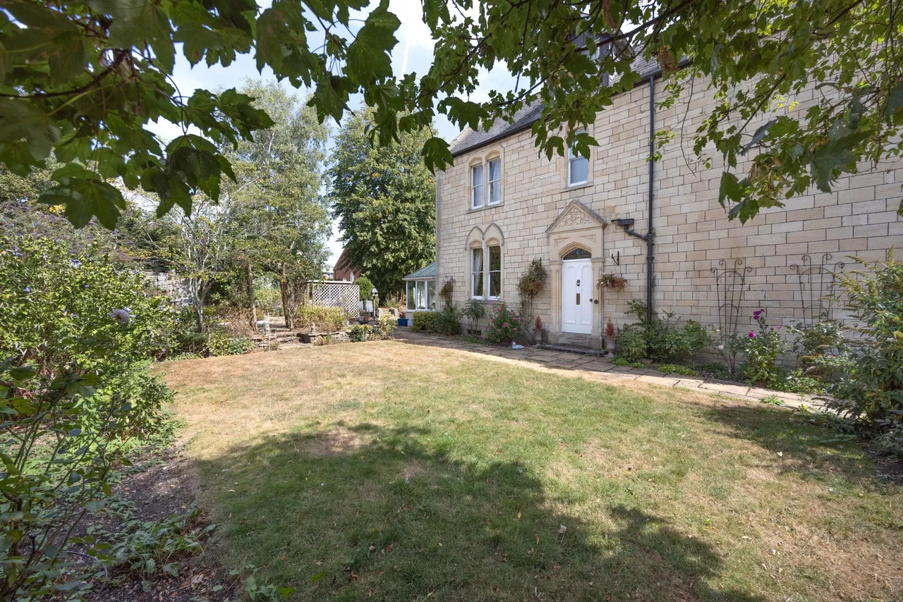 Place Road, Melksham, SN12, photo 55