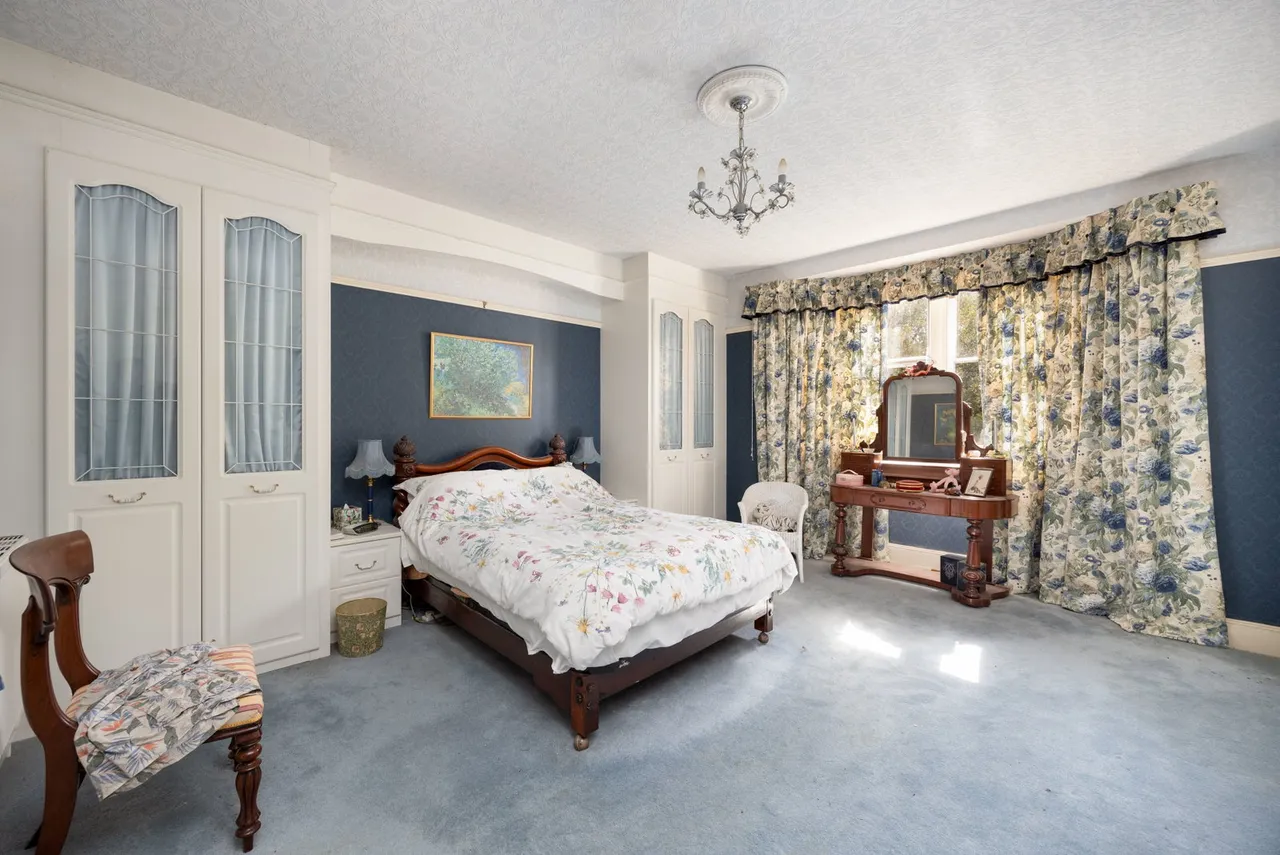 Place Road, Melksham, SN12, photo 16